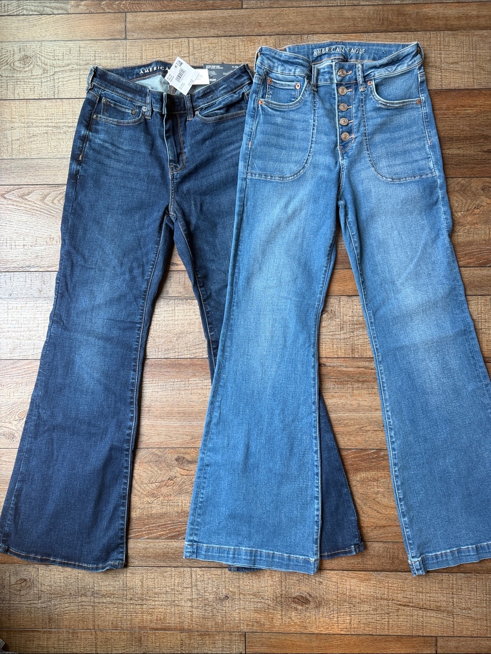American Eagle Outfitters Women's Dual-Tone Blue Flare Jeans